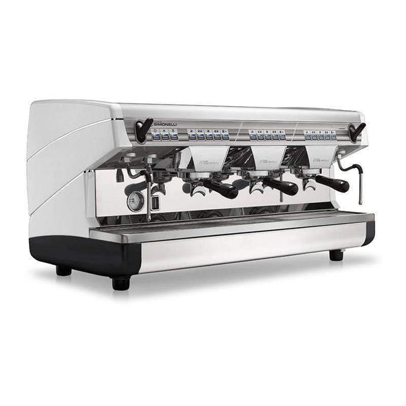 Nuova Simonelli Appia II - 3 groupes - volumétrique.Nuova Simonelli- Caf Tech Espresso